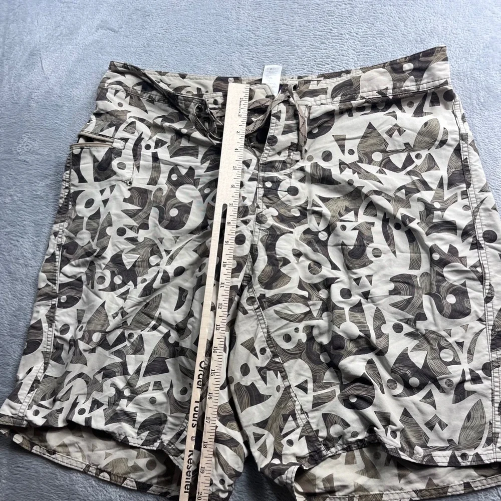 Patagonia Wavefarer Board Shorts Men 36 Tan Brown Abstract Geometric Surf Trunks